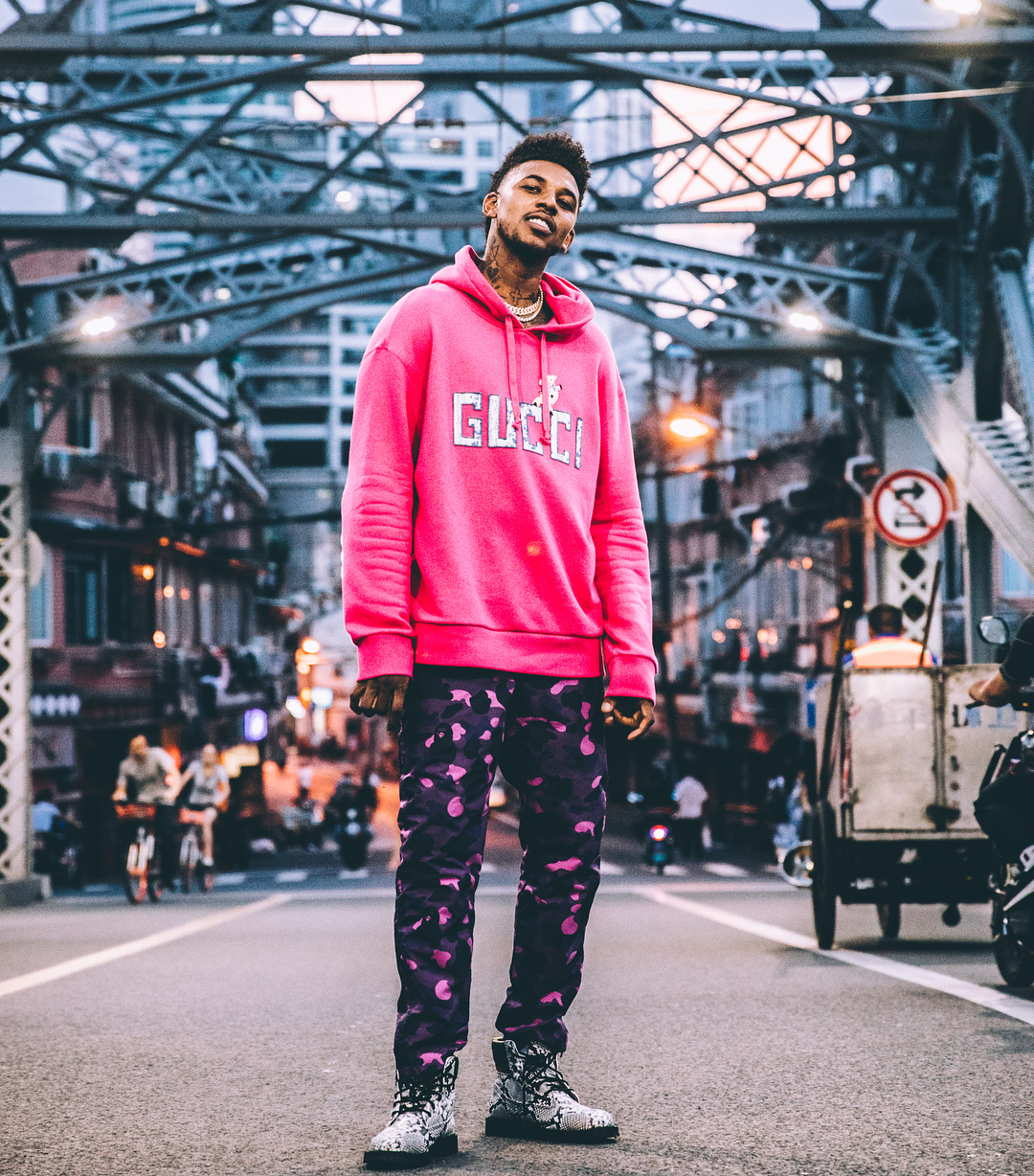 津媒：李嗣镕又帅又能打，首秀4分钟进球排名津门虎队史第一（津媒：李嗣镕颜值实力兼具，首秀4分钟破门位列津门虎队史第一）