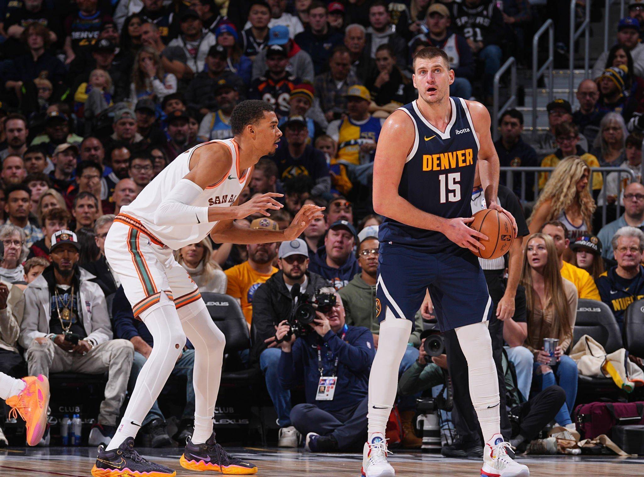 津媒：为更好地与球迷交流，于根伟将在近日进行一次线上直播（津媒：于根伟将于近期开启线上直播，加强与球迷互动）