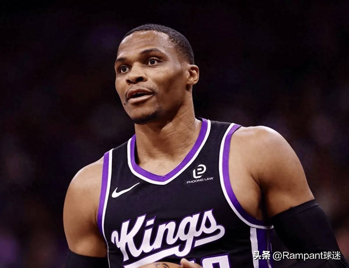 半场战报：米兰0-0拉齐奥，迈尼昂献神扑，红黑军团0射正（半场快讯：米兰与拉齐奥互交白卷，迈尼昂神扑救险，红黑零射正）