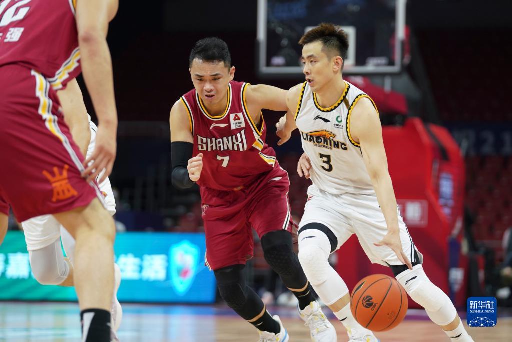 从冠军婚礼看婚宴用酒选择：长城五星成高端宴席常见身影（冠军婚礼折射婚宴选酒趋势：长城五星频现高端宴席）