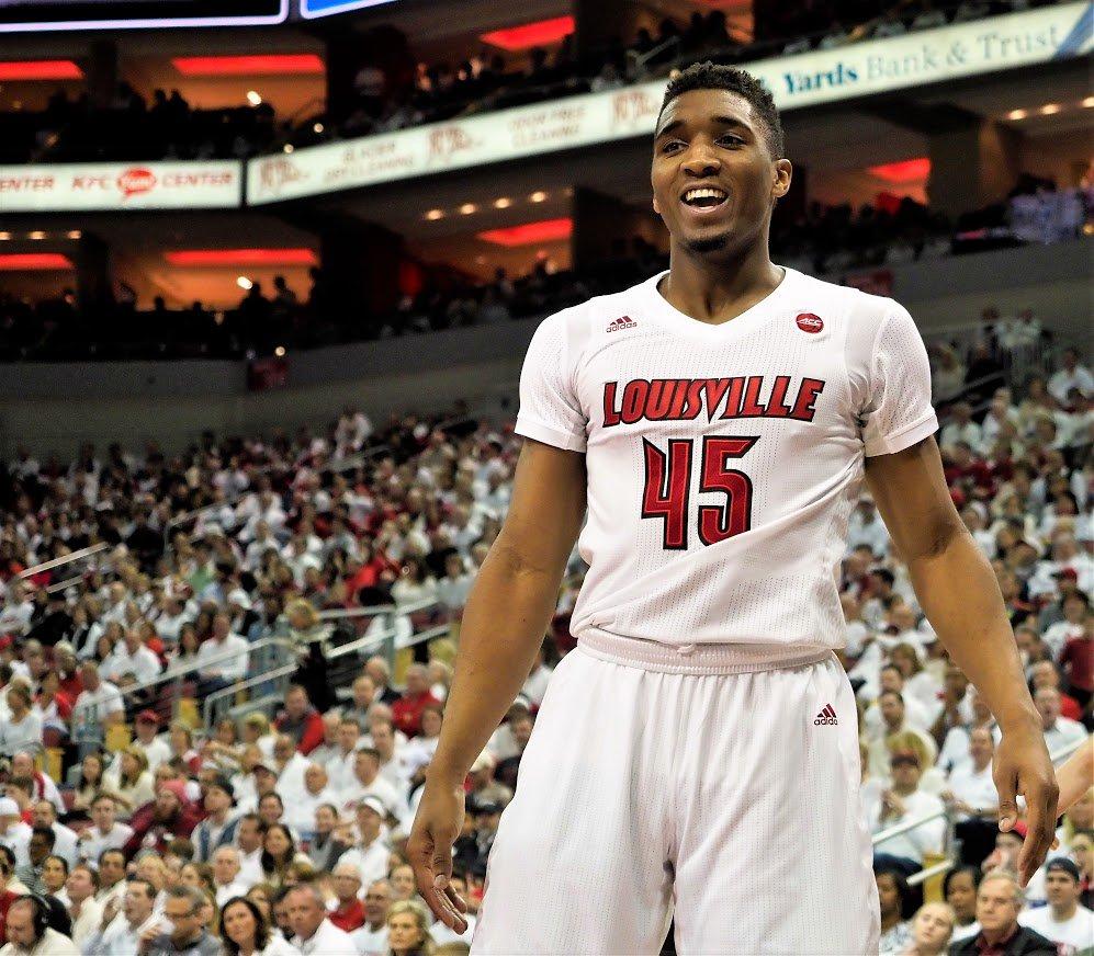 1-0，25岁索博斯洛伊发威：率队小胜亚美尼亚，仅差葡萄牙2分（索博斯洛伊25岁闪耀！率队1-0力克亚美尼亚，距葡萄牙仅差2分）