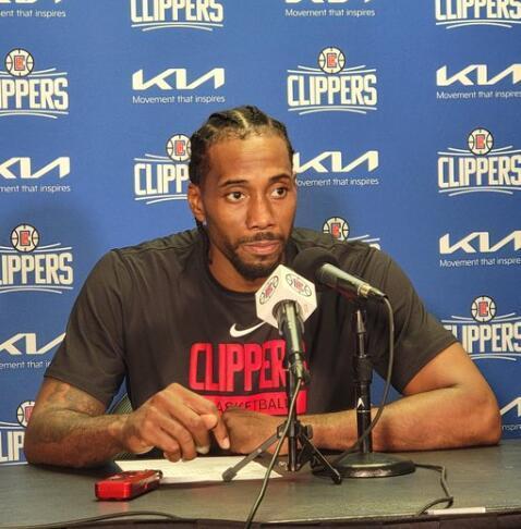 欧冠冠军、世界冠军&前枪手球探：本周寿星“野兽”卡伦布（欧冠与世界杯双冠得主、前阿森纳球探：本周寿星“野兽”卡伦布）