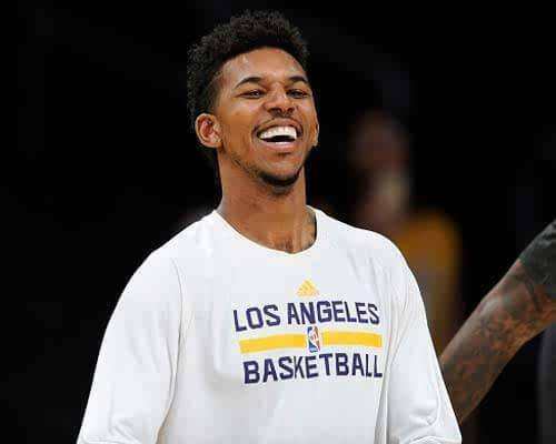 勇士vs公牛首发：巴特勒复出PK吉迪&武切维奇（勇士对阵公牛首发出炉：巴特勒回归对决吉迪与武切维奇）